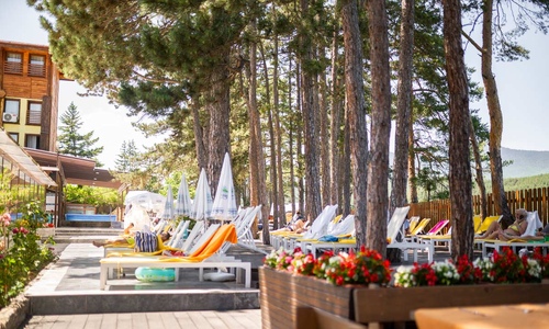 Край басейна СПА Хотел Елбрус