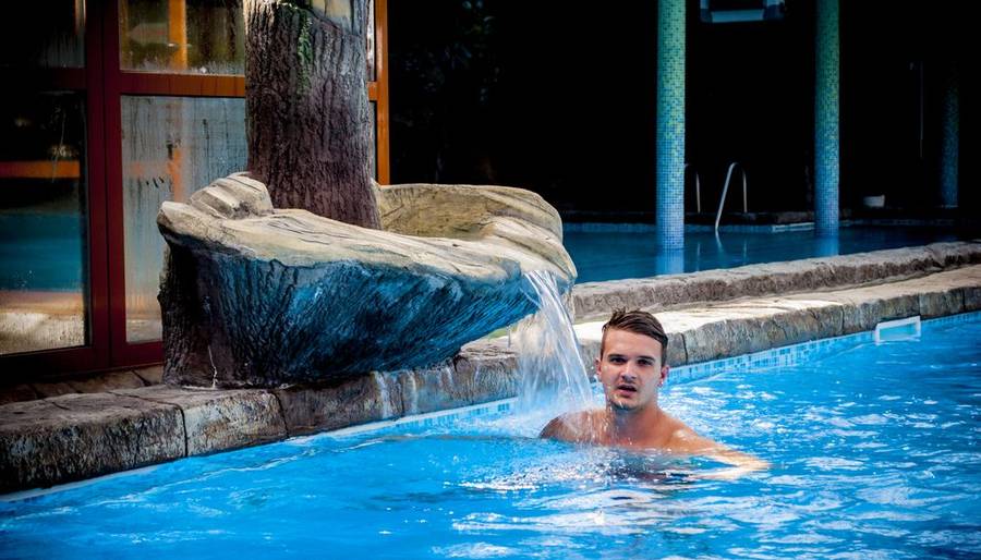 SPA hotel Elbrus swimming pool-3